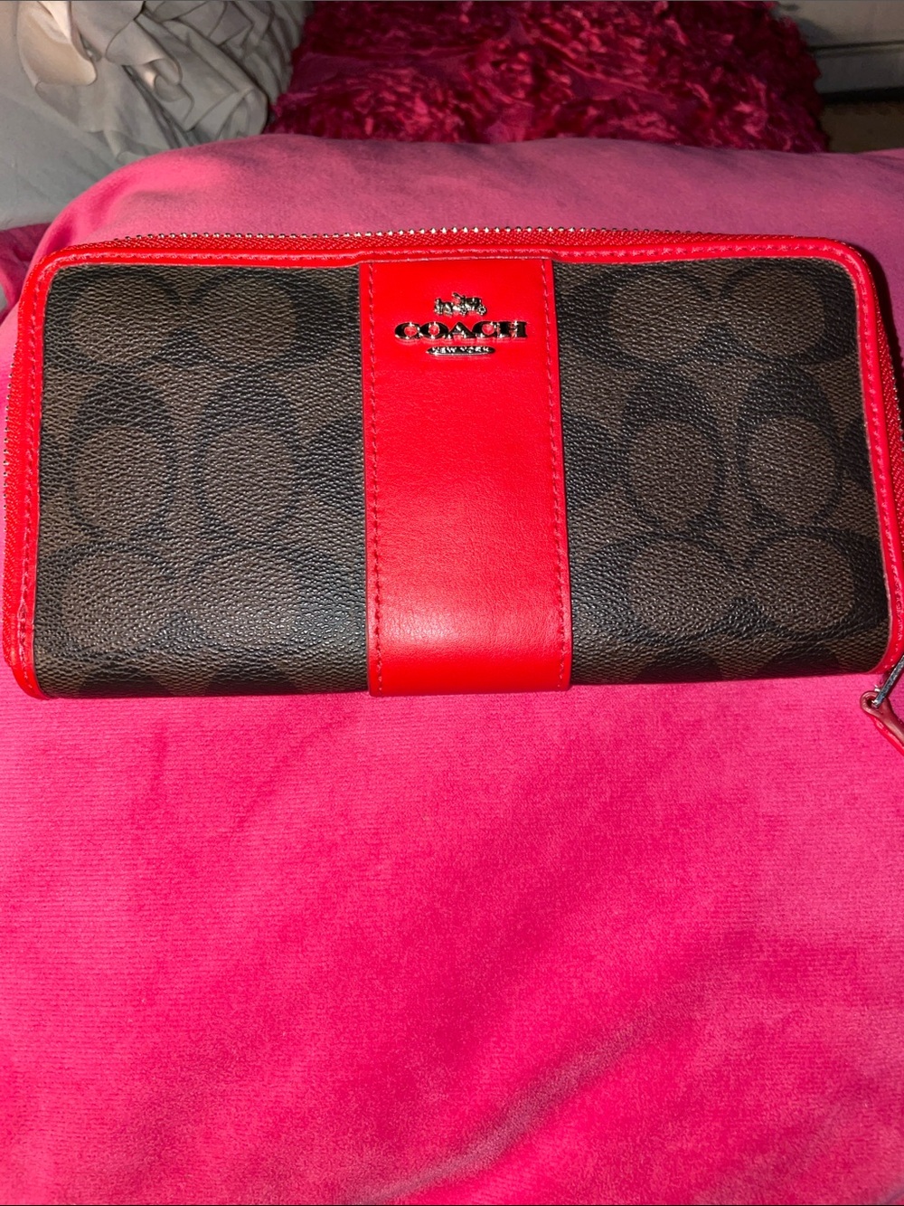 Coach Signature Zip Wallet in Red and Brown/Black
